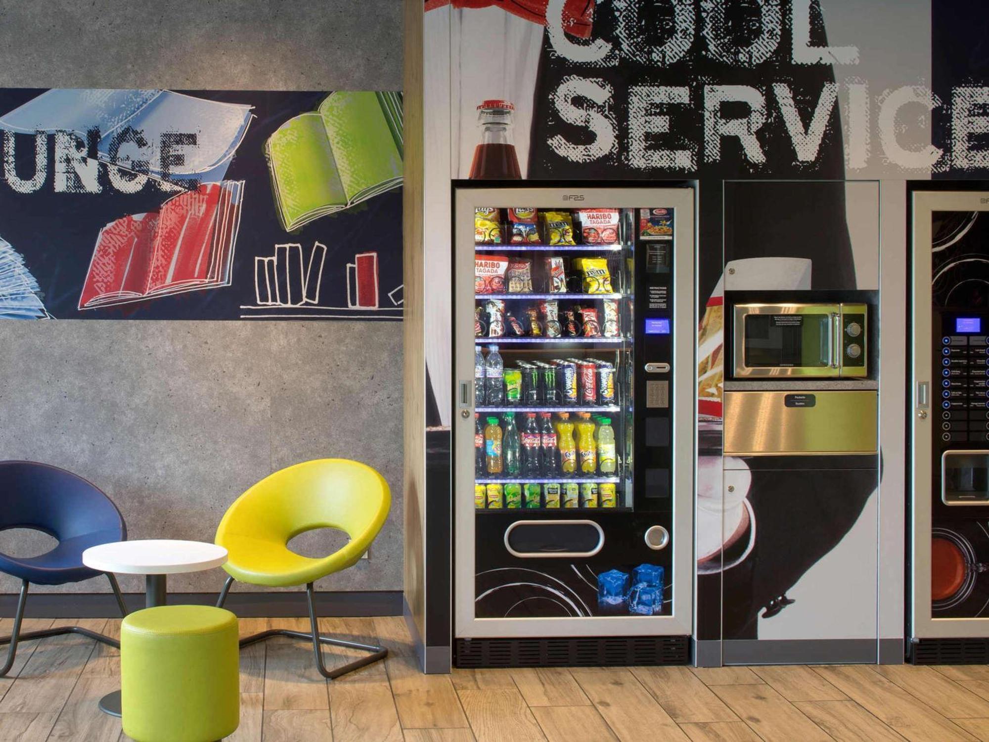 Ibis Budget Montceau Les Mines Exterior photo