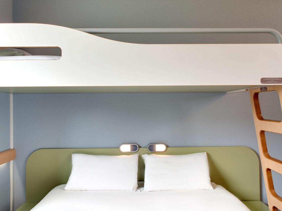 Ibis Budget Montceau Les Mines Exterior photo